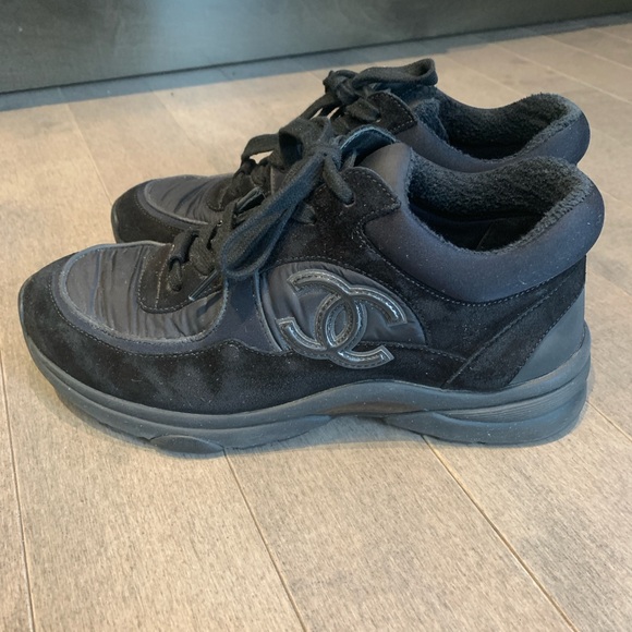 AUTHENTIC Chanel Black Calfskin & Mixed Fiber Sneakers G34360 Size 38. All black - Picture 5 of 14